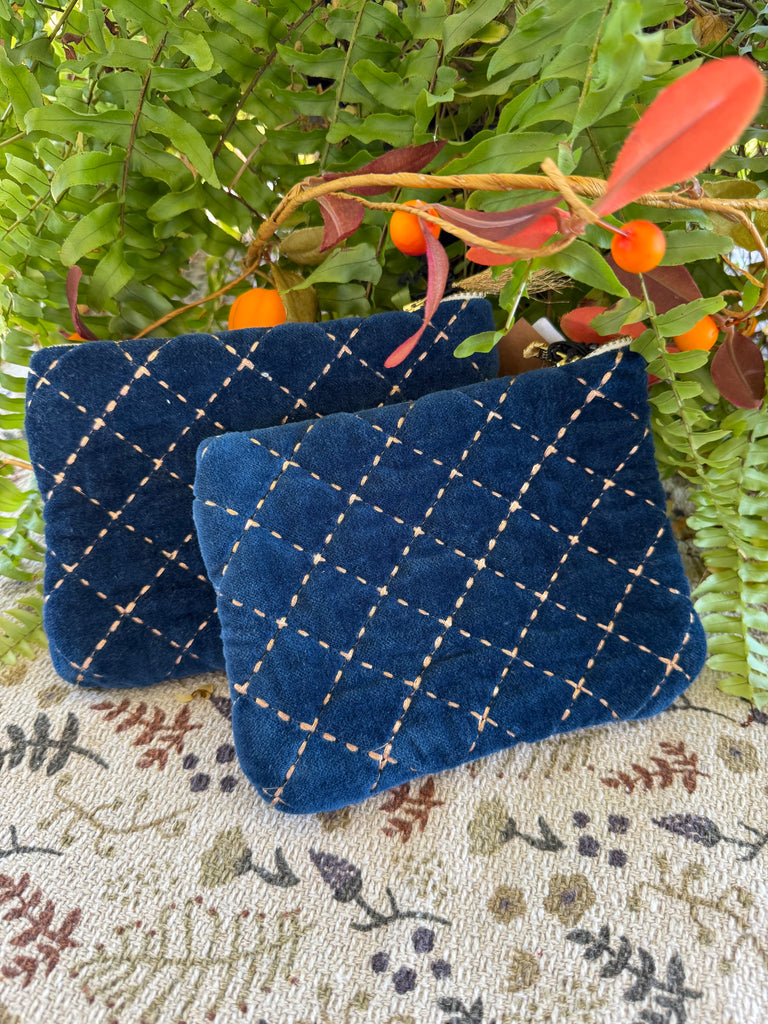 HEIRLOOM VELVET POUCH