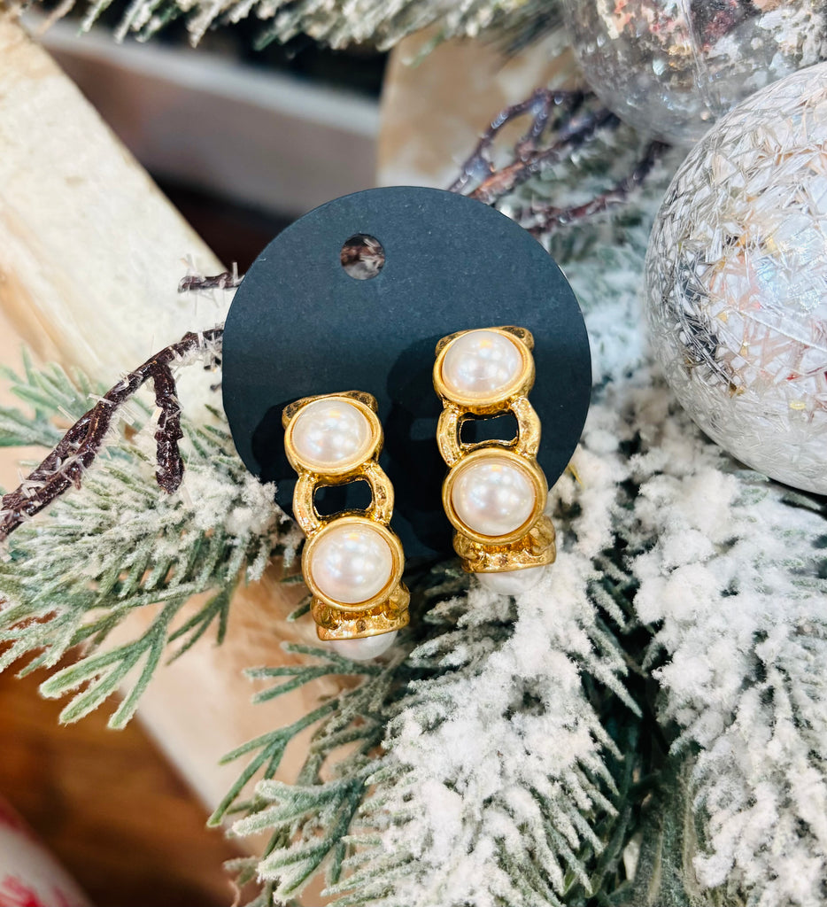 GOLD PEARL HOOPS