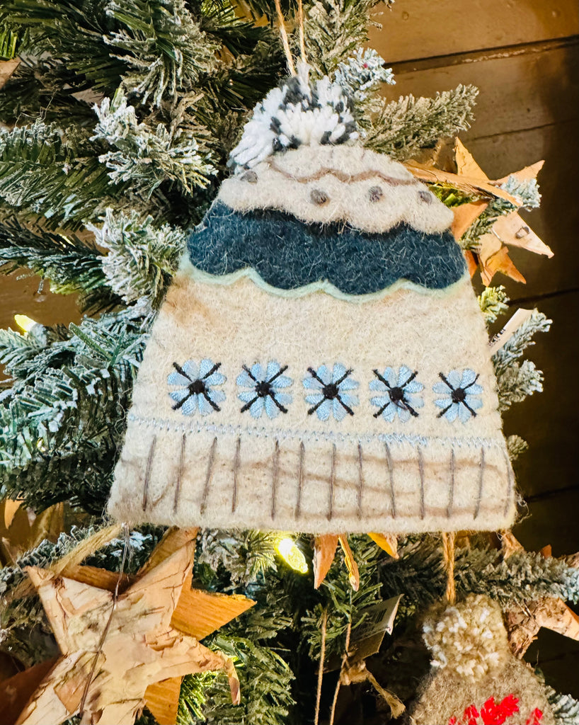 SNOW HAT ORNAMENT