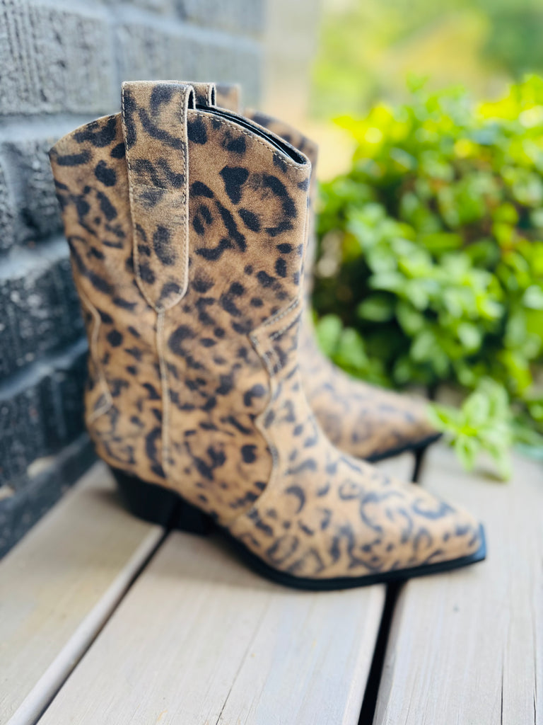 CAT NAP COWBOY BOOTS