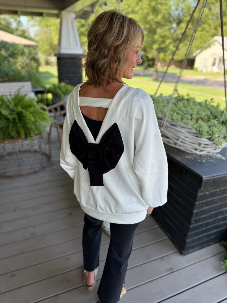 PERFECT BOW PULLOVER