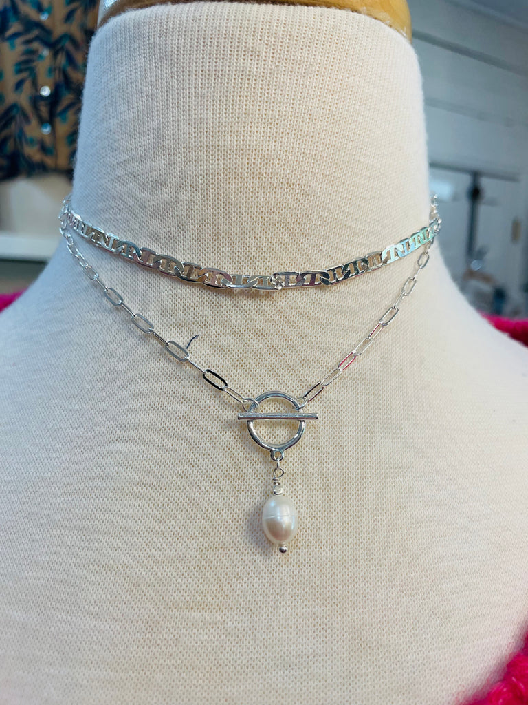 DOUBLE NECKLACE WITH PEARL PENDANT