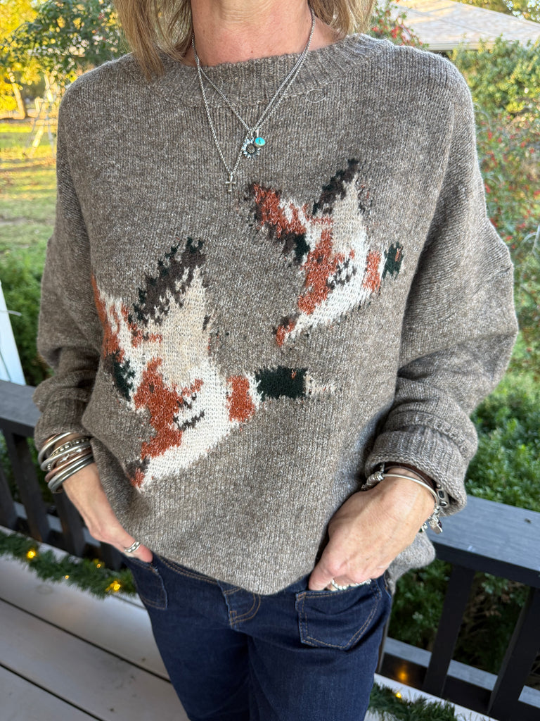 LAKELINE SWEATER