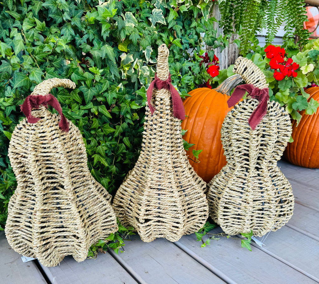 LARGE WOVEN GOURD
