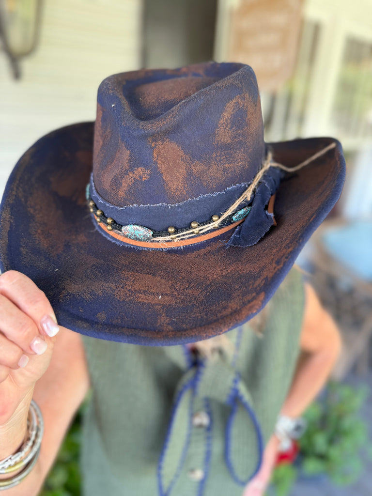 VINTAGE WESTERN HAT