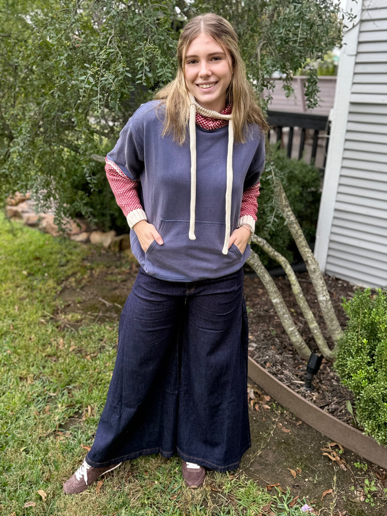 SNUG BONNET SWEATSHIRT