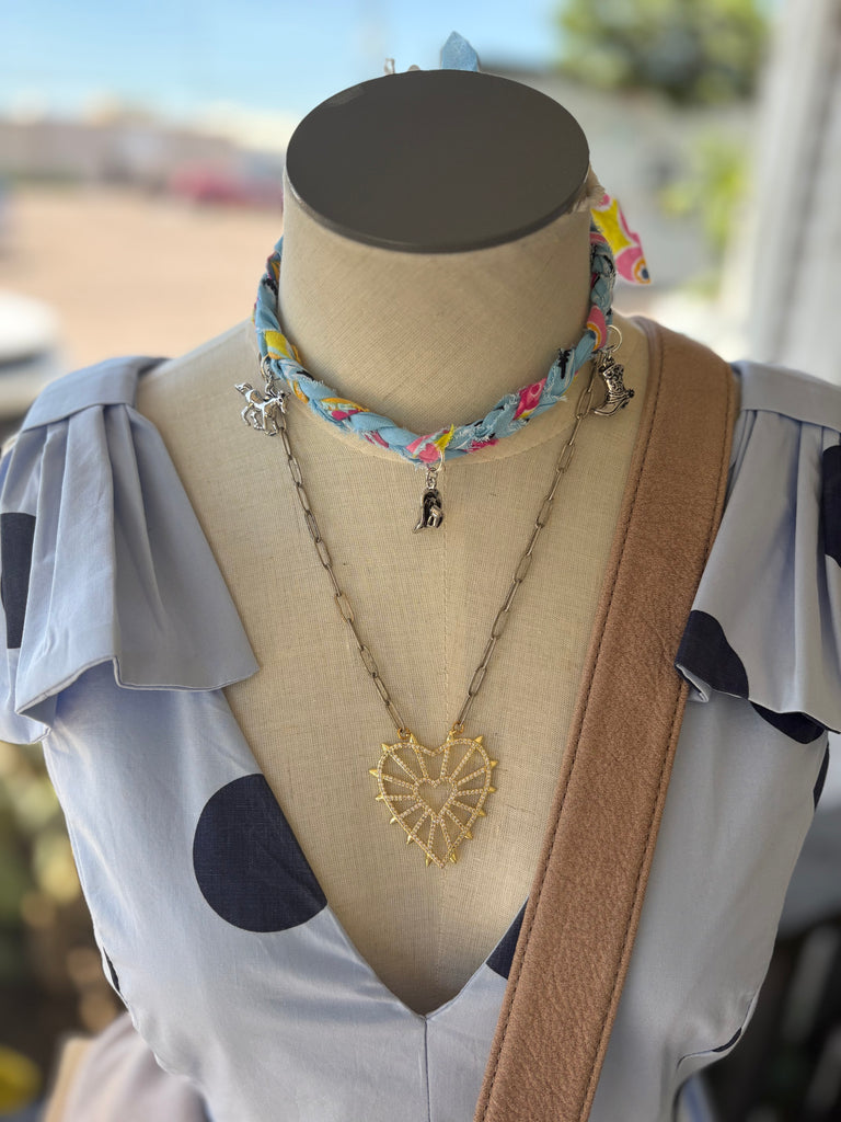WILD WEST BANDANA NECKLACE