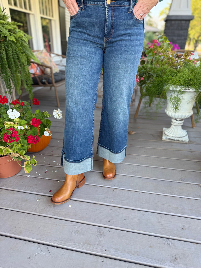 MEG INTERCONNECTED JEAN