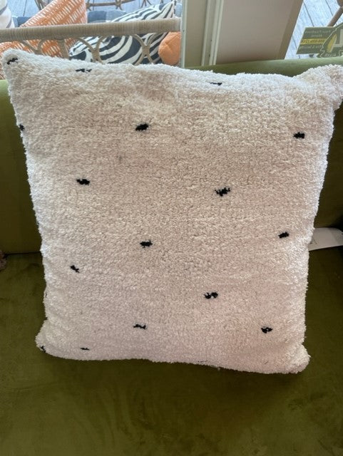 24" SQUARE TUFTED PILLOW